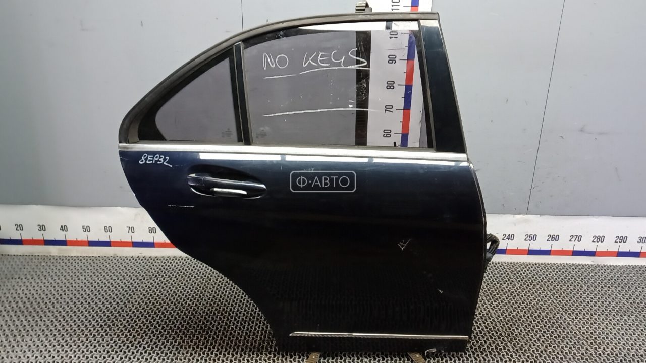 Дверь задняя правая