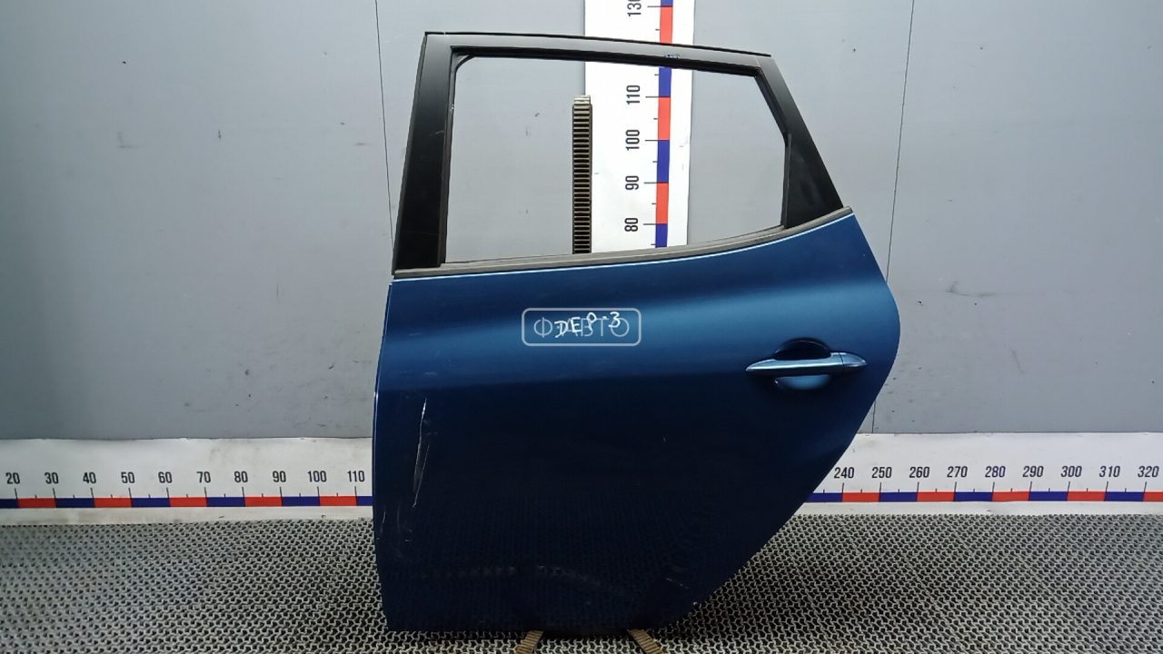 Дверь задняя левая