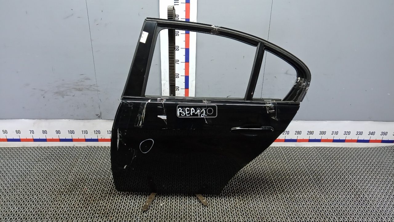 Дверь задняя левая