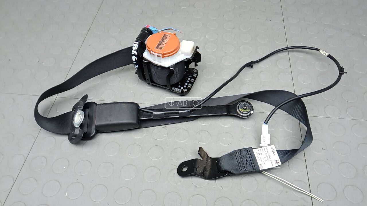 Ремень безопасности с пиропатроном сиденья переднего