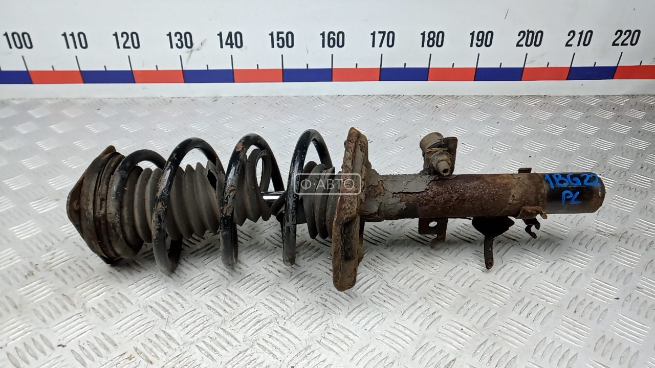 Стойка передняя левая