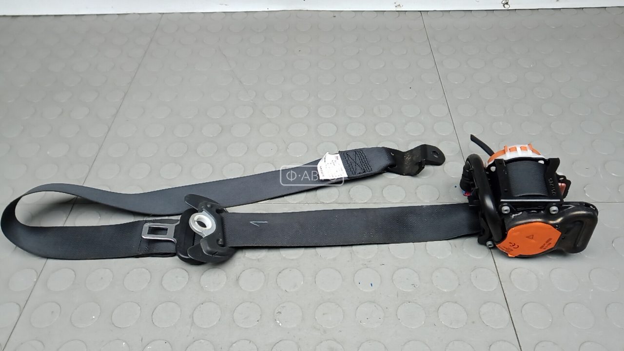 Ремень безопасности с пиропатроном сиденья переднего