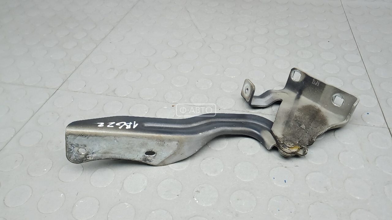 Петля капота