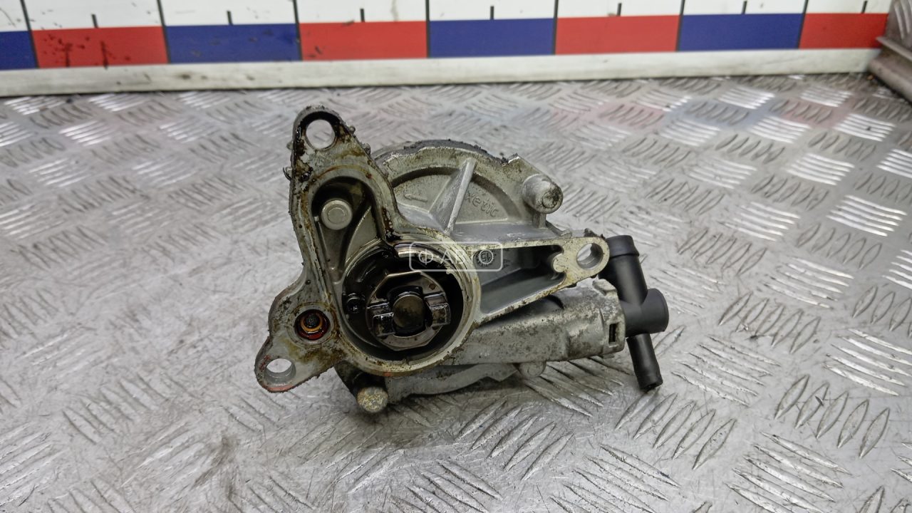 Насос вакуумный