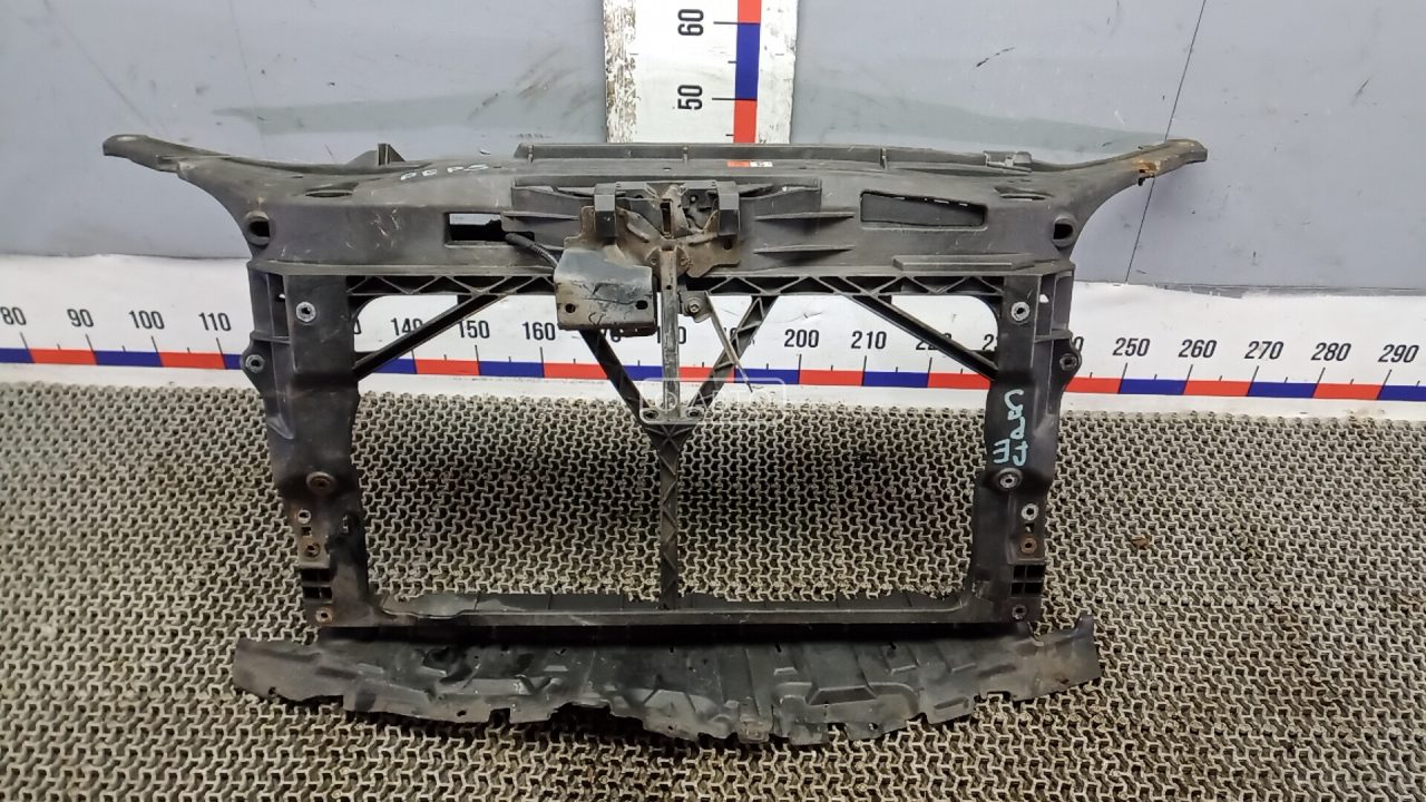 Передняя панель крепления облицовки (телевизор)