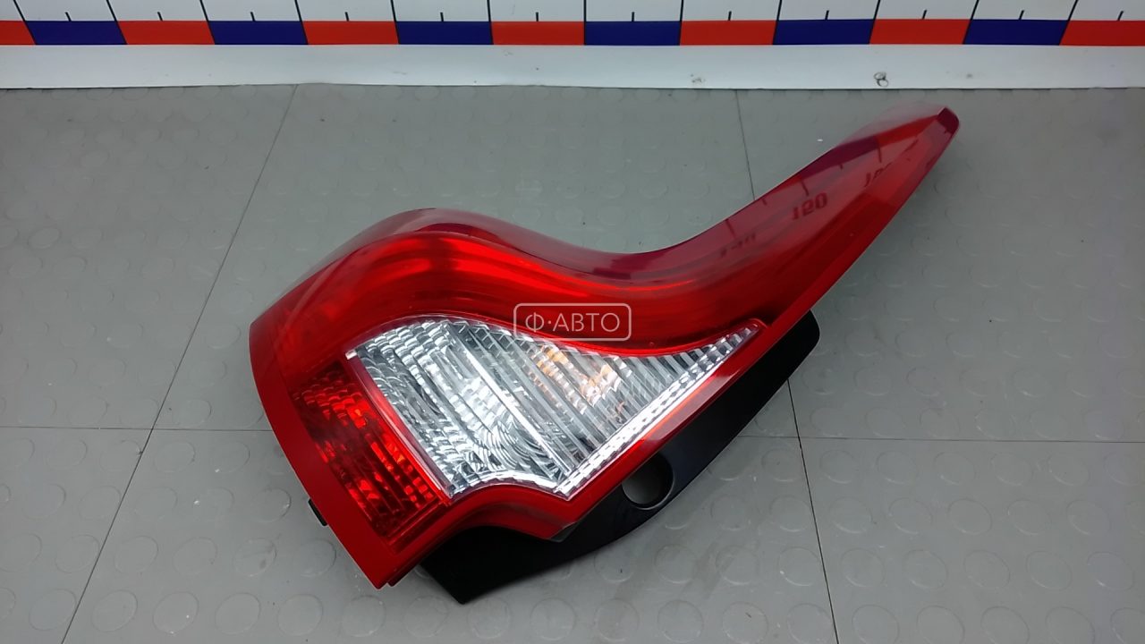 Фонарь задний левый