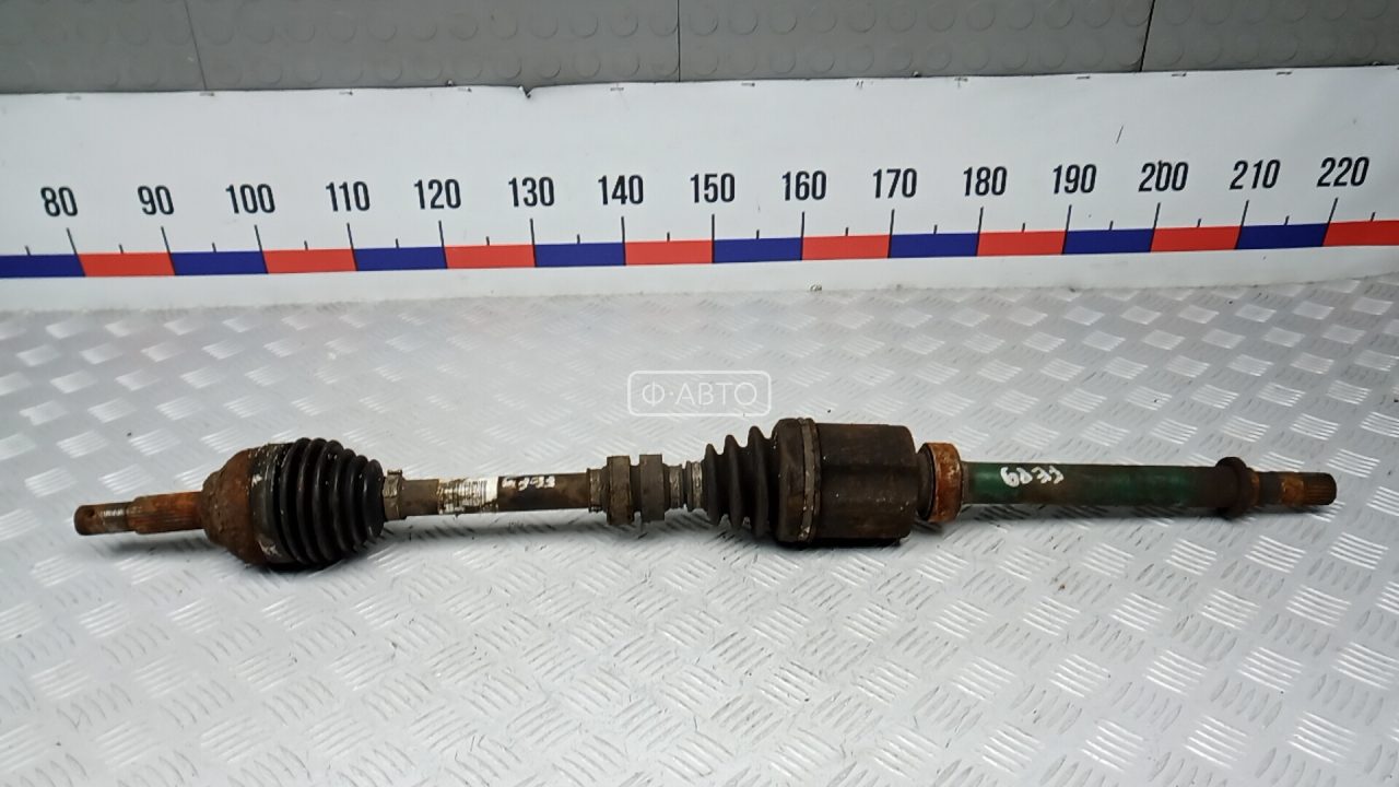 Привод передний правый