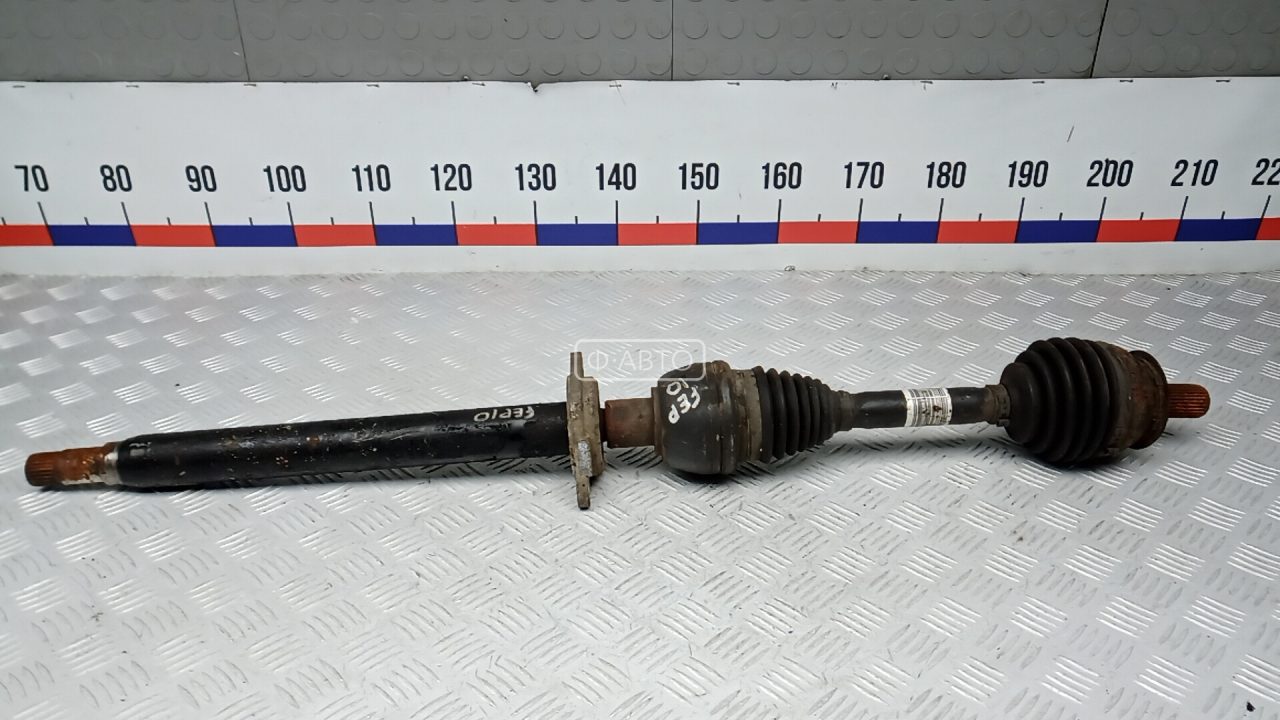 Привод передний правый