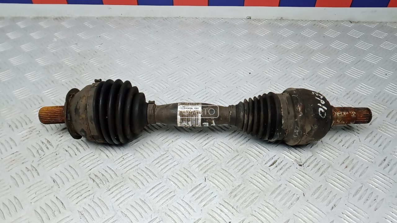 Привод передний левый