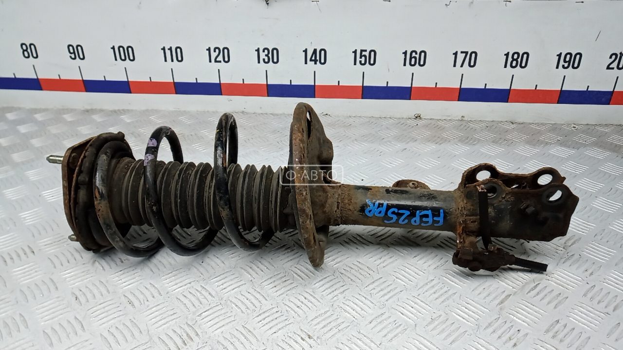 Стойка передняя правая