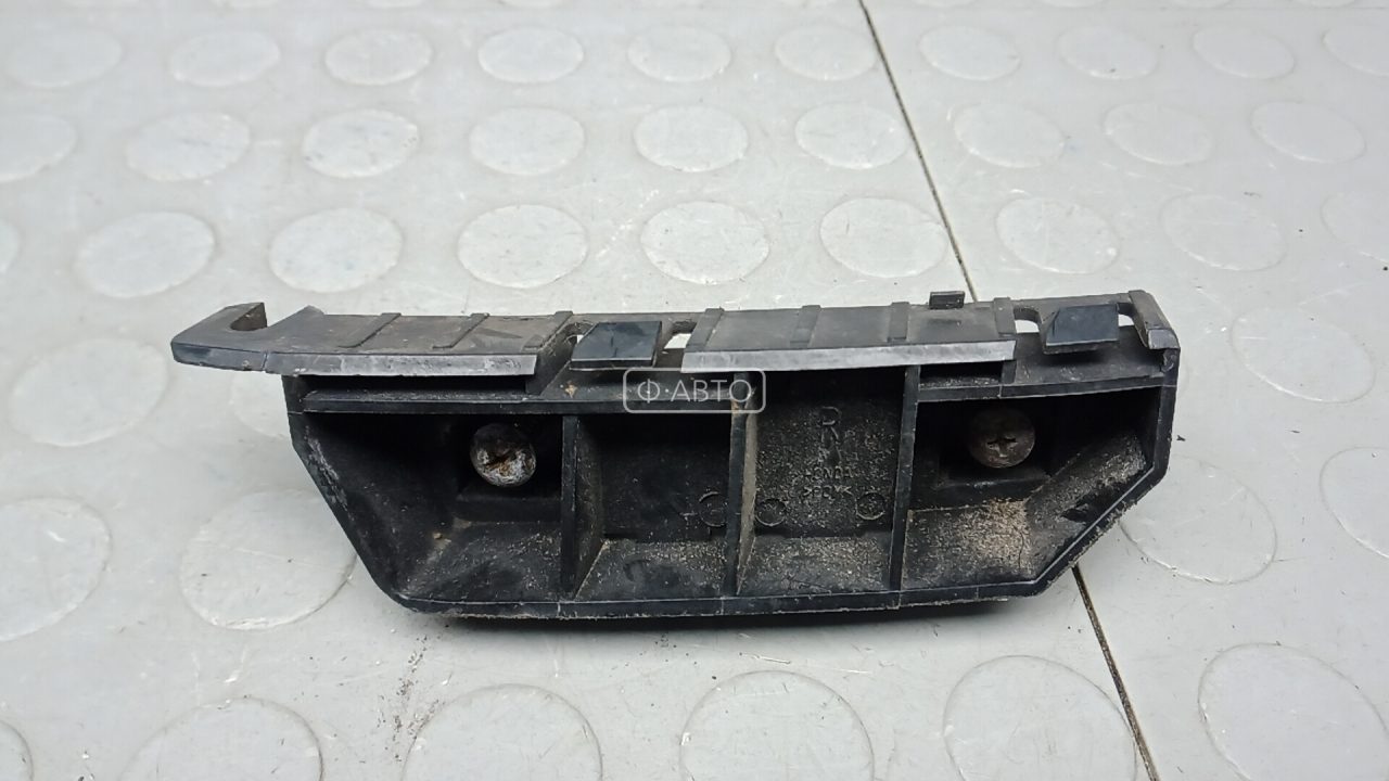 Крепление бампера переднее