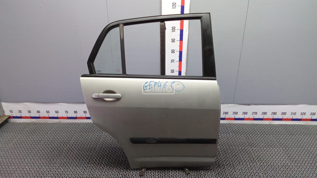 Дверь задняя правая