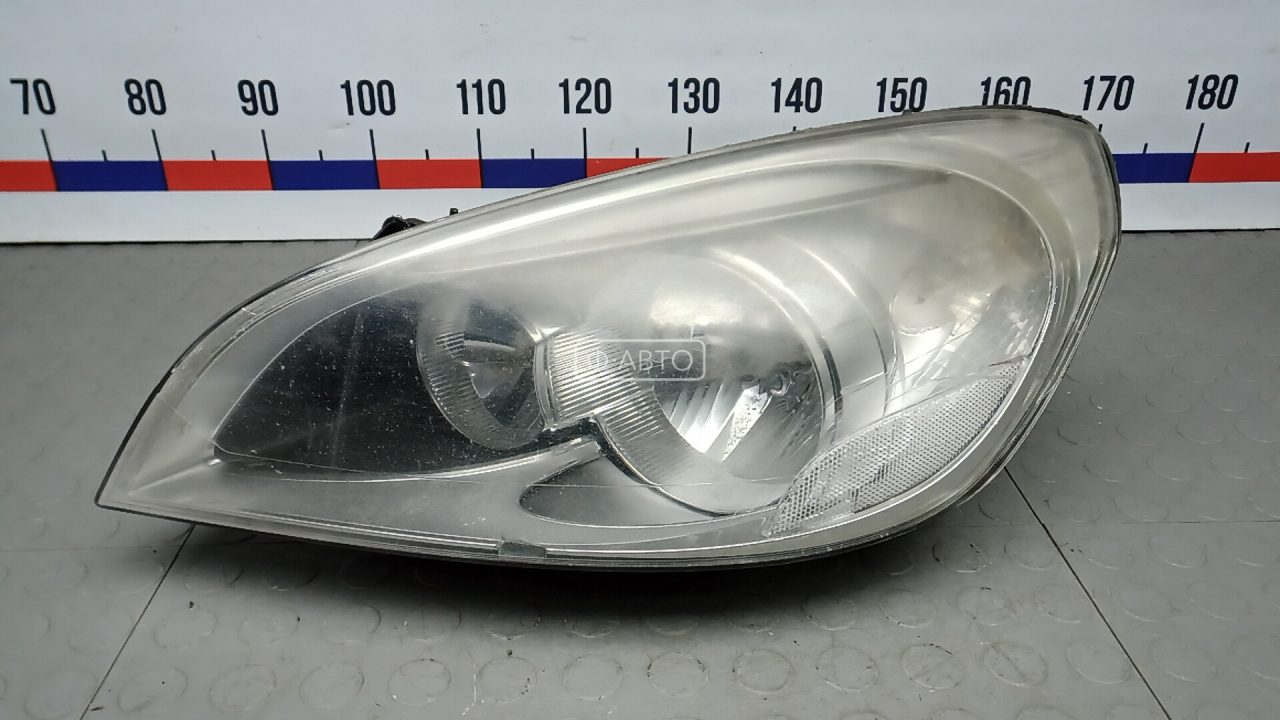 Фара левая