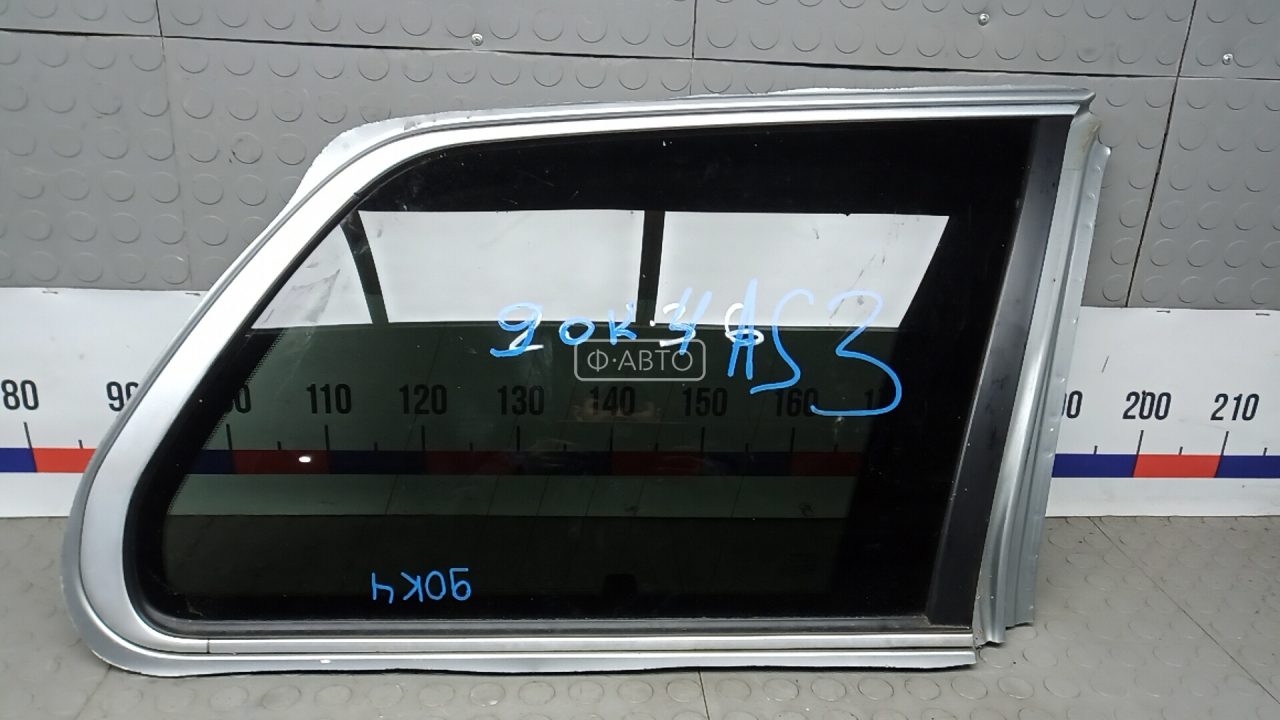 Стекло кузова боковое заднее правое