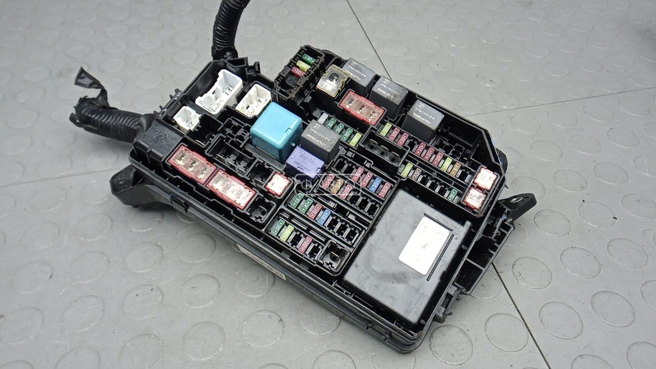 Блок предохранителей