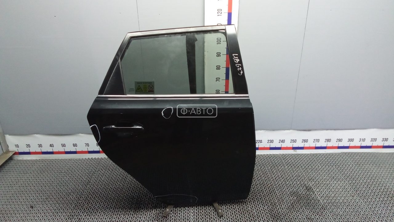 Дверь задняя правая