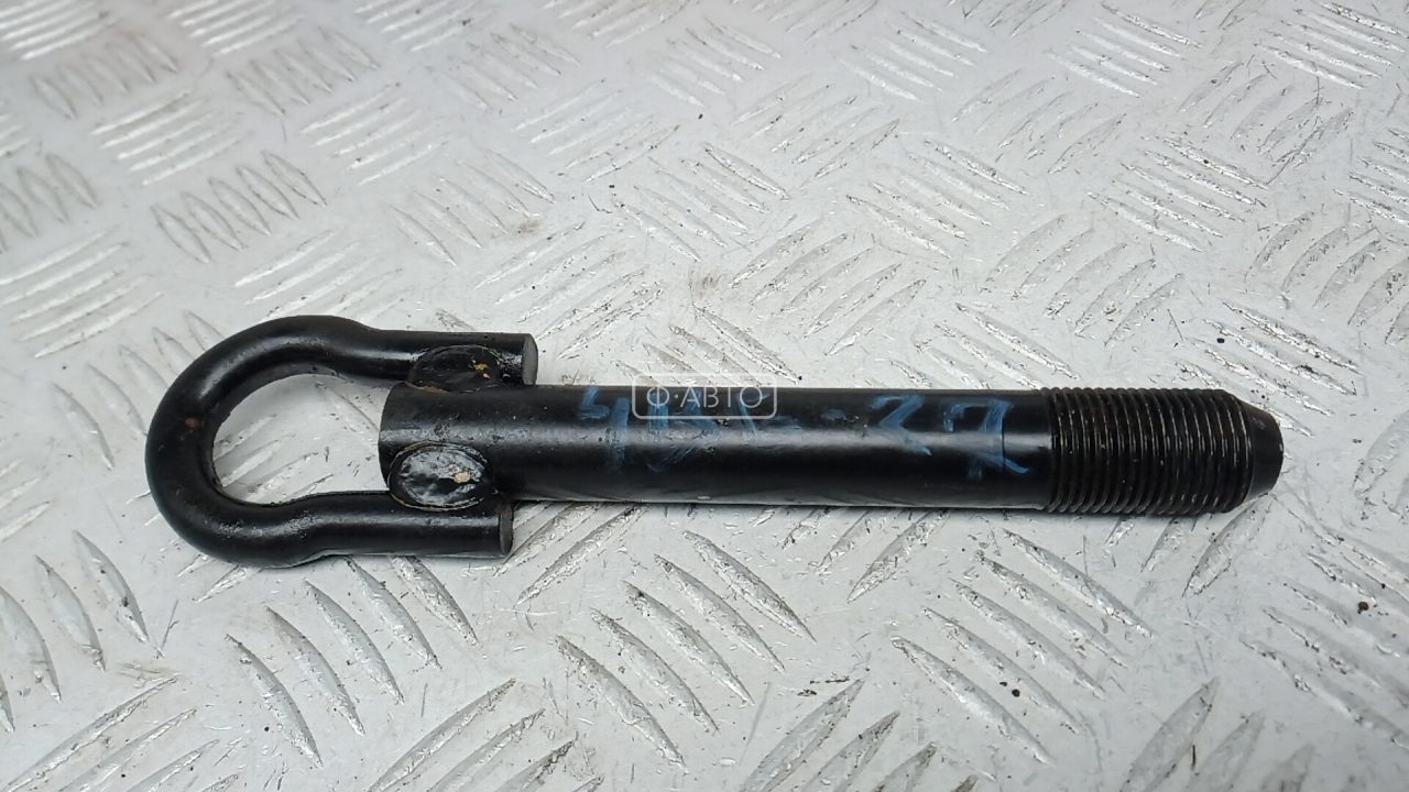 Крюк буксировочный