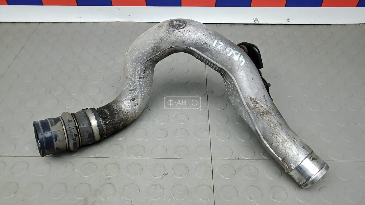 Патрубок интеркулера