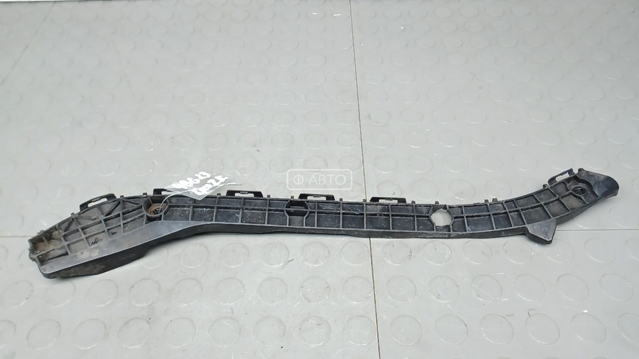 Крепление бампера заднее