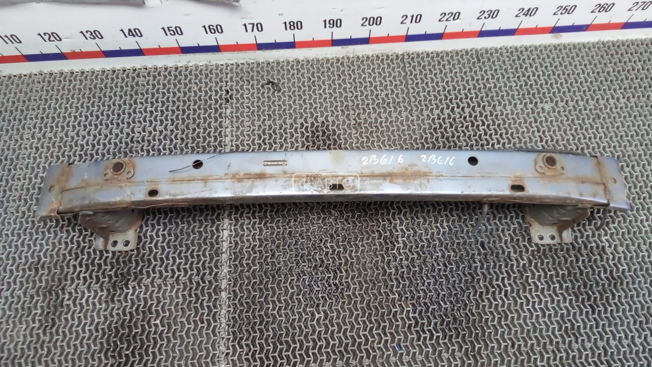 Усилитель бампера передний (кронштейн)