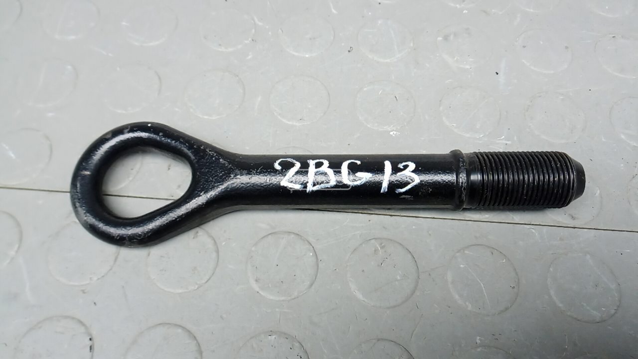 Крюк буксировочный