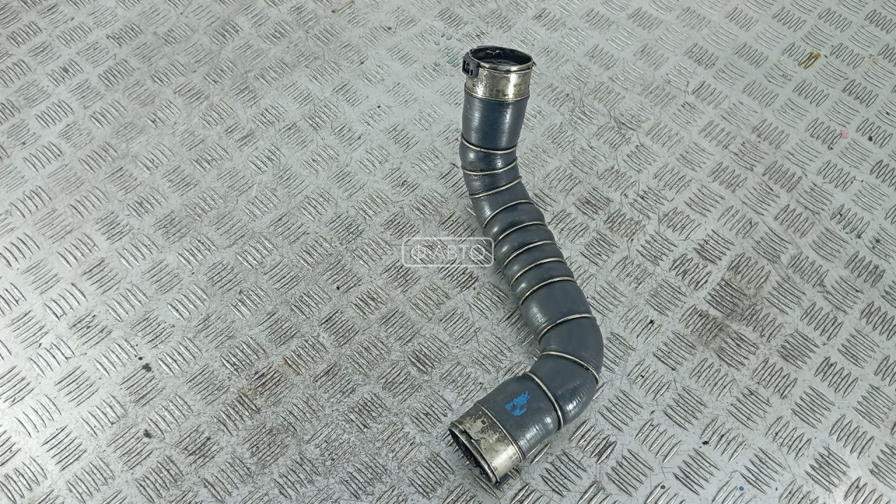 Патрубок интеркулера