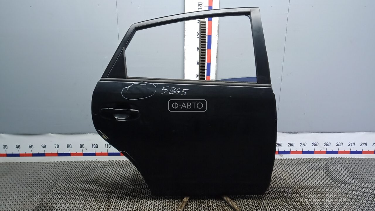 Дверь задняя правая