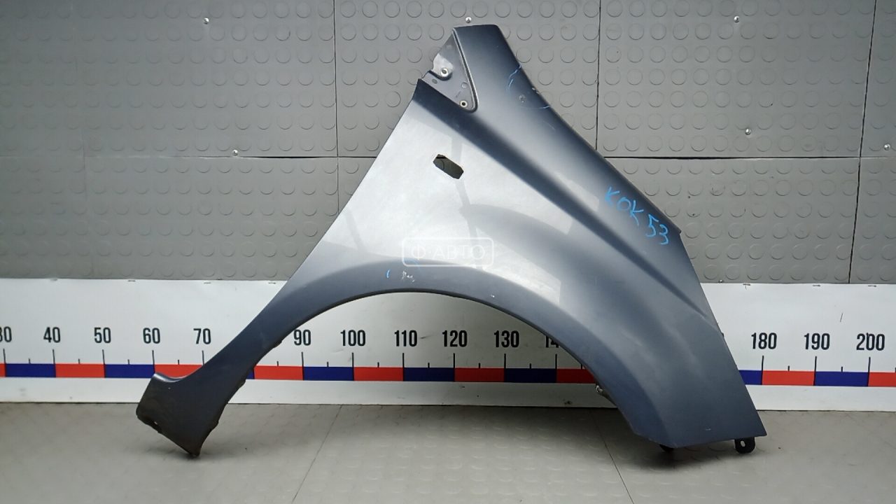 Крыло переднее правое