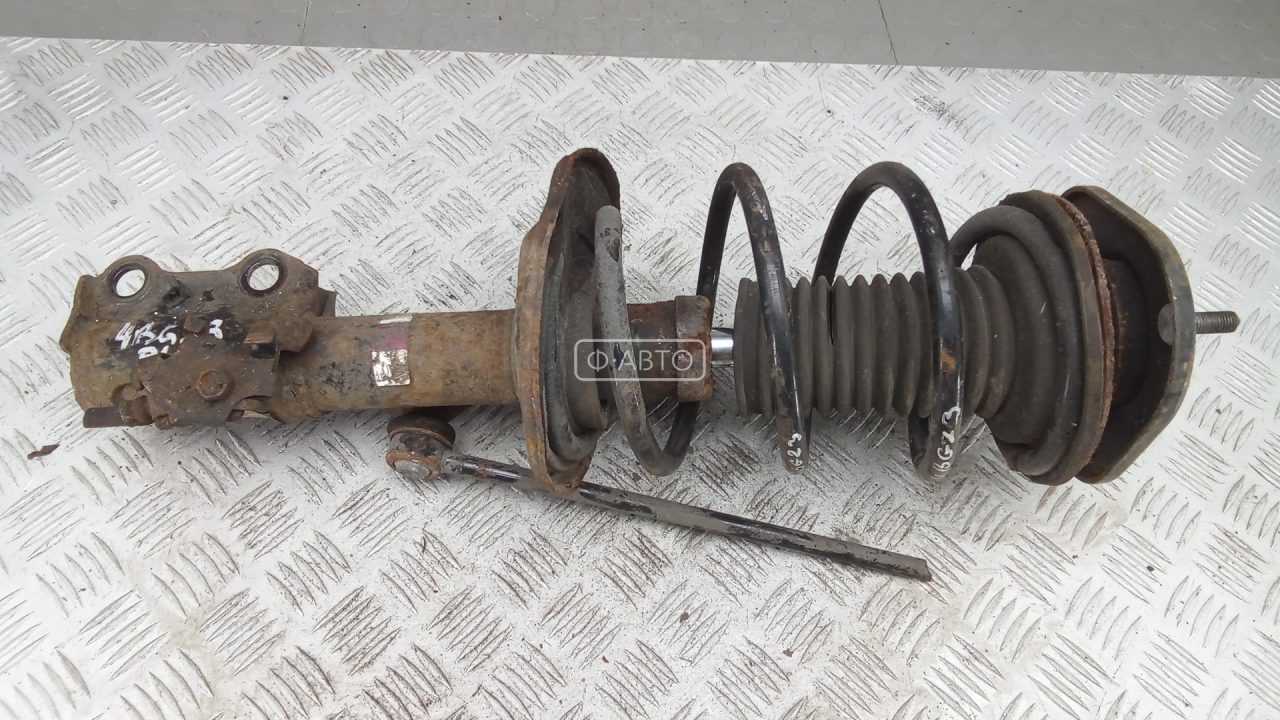 Стойка передняя левая