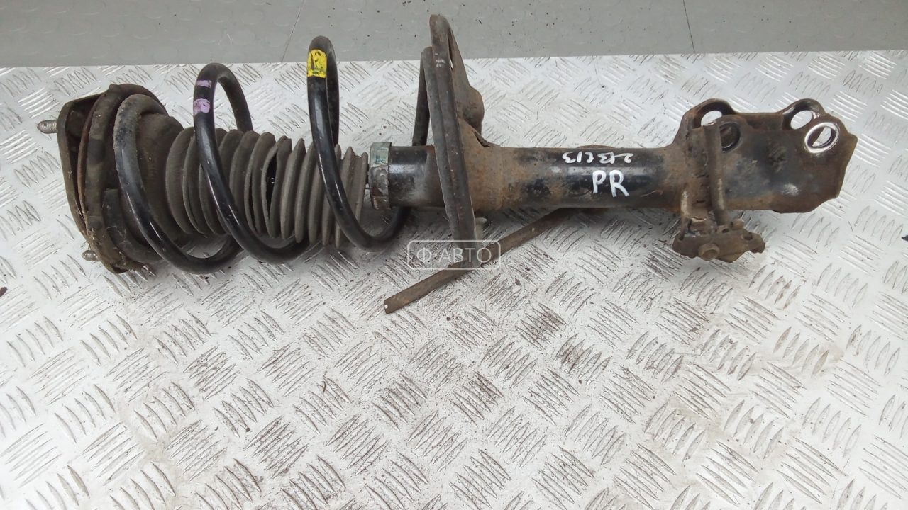 Стойка передняя правая