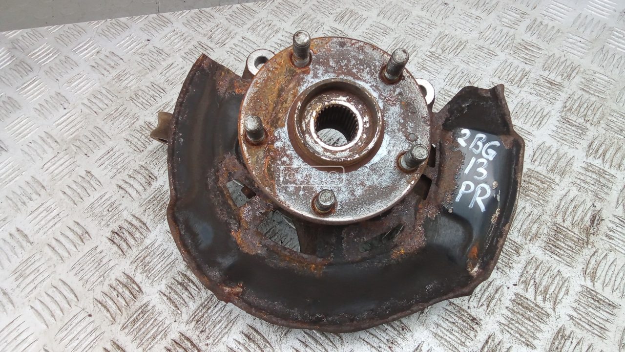 Ступица передняя правая