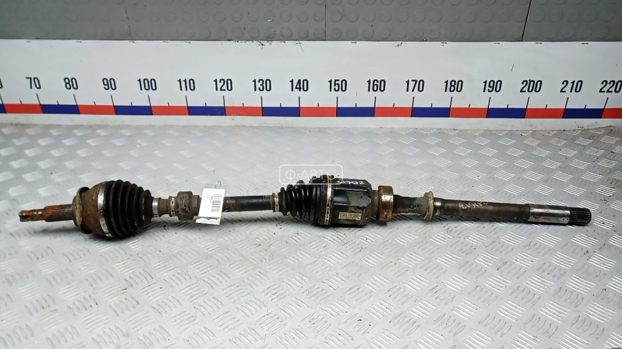 Привод передний правый