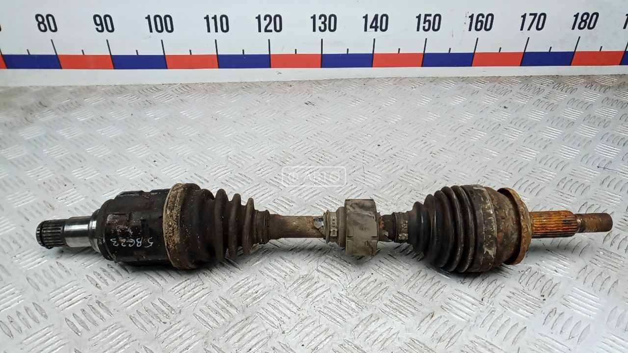 Привод передний левый