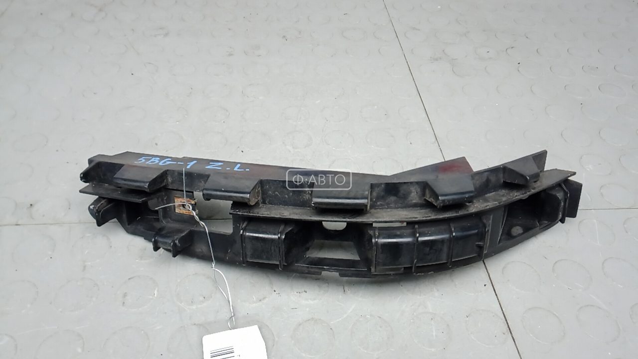 Крепление бампера заднее