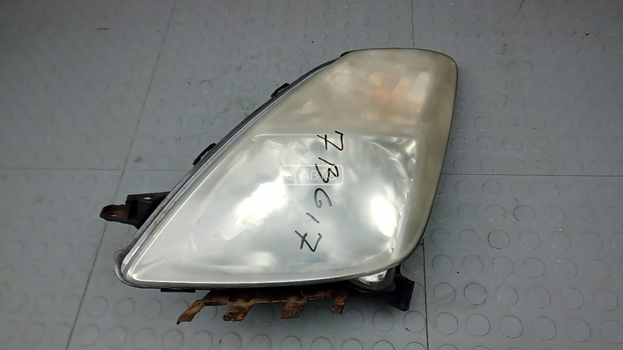 Фара левая