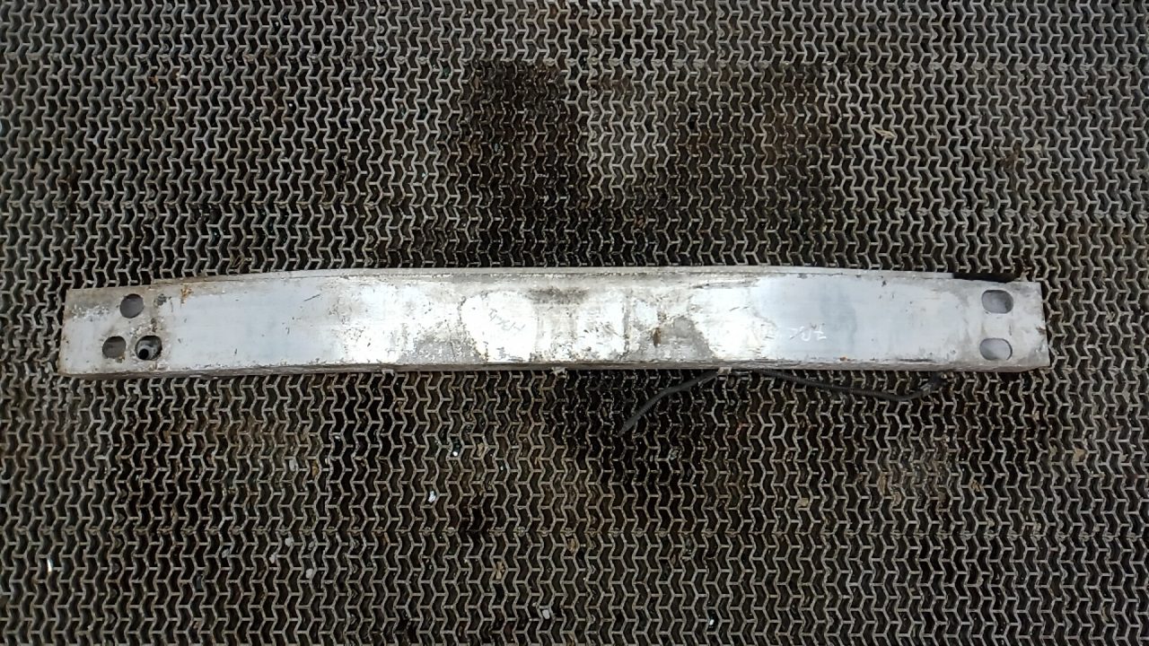 Усилитель бампера передний (кронштейн)