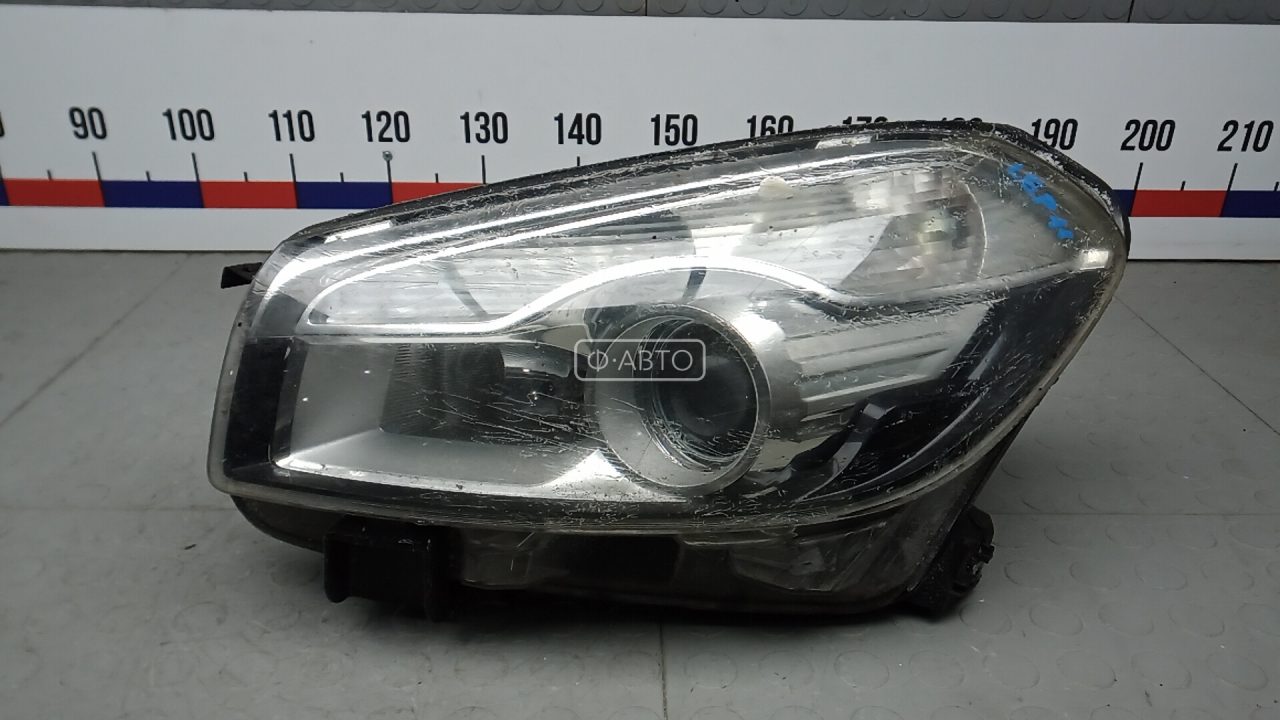 Фара левая