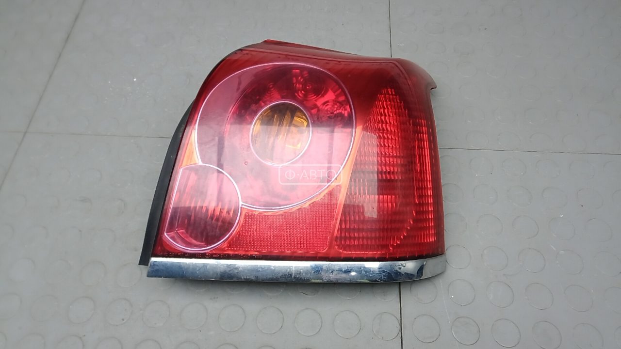 Фонарь задний правый