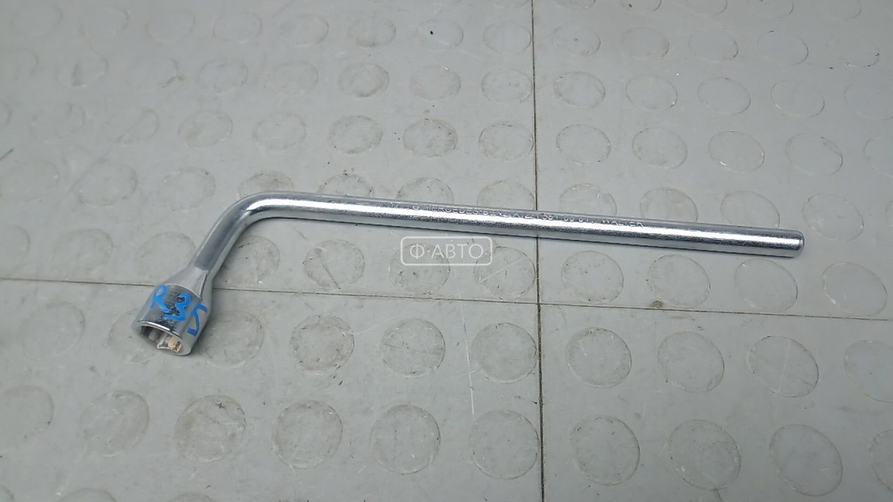 Ключ колесный