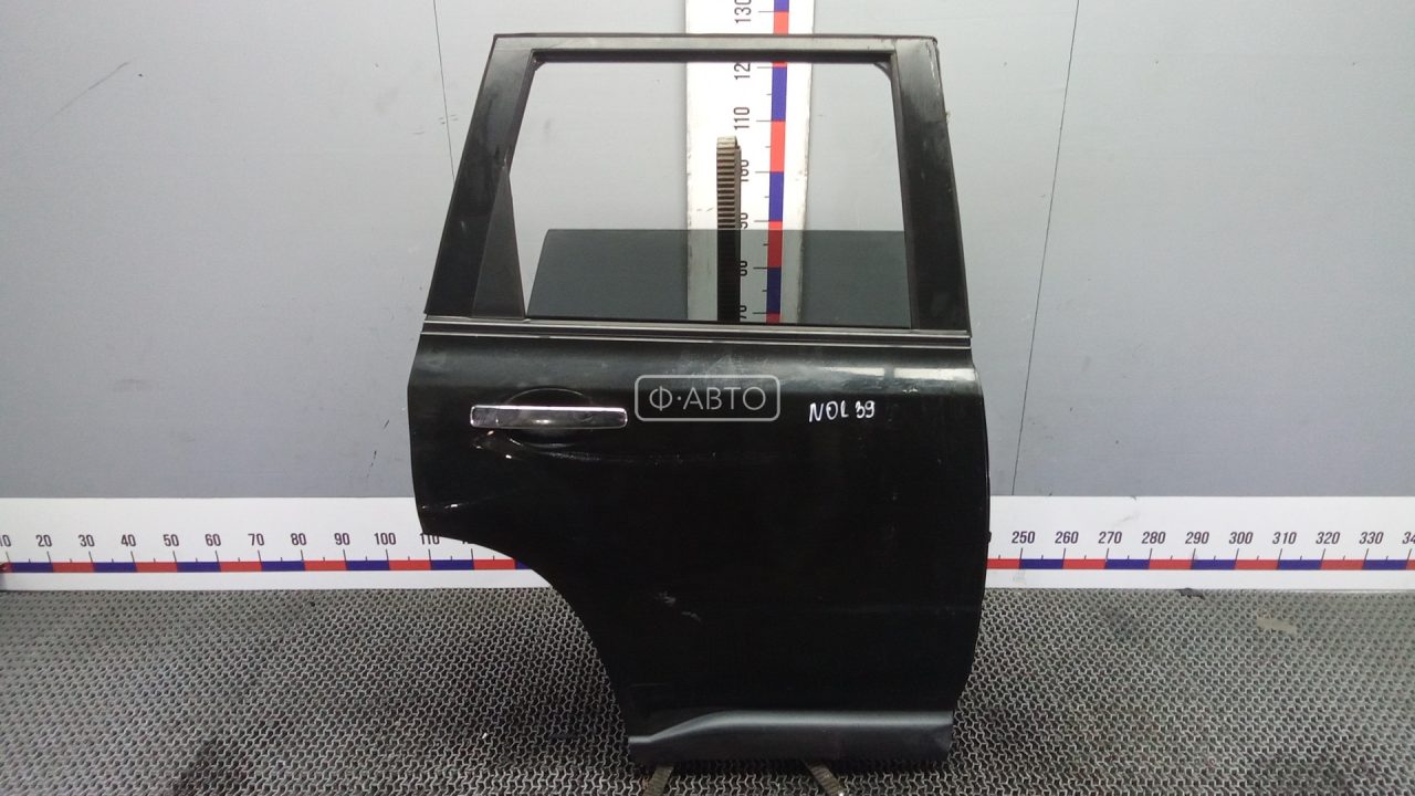 Дверь задняя правая