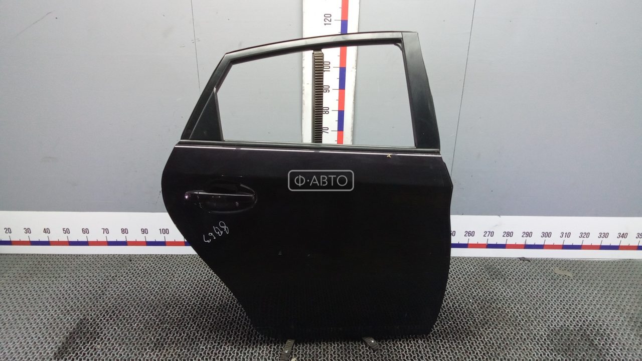 Дверь задняя правая