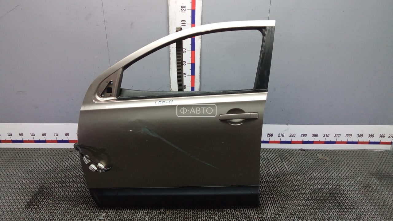 Дверь передняя левая