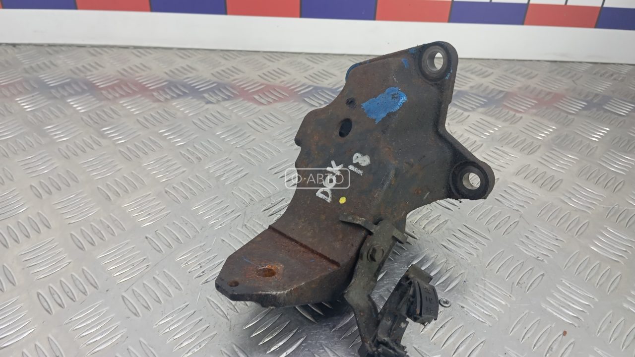 Кронштейн двигателя дизельный