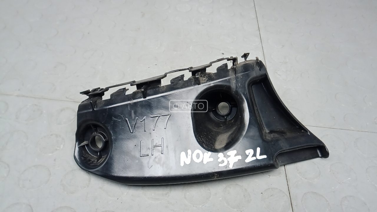 Крепление бампера заднее