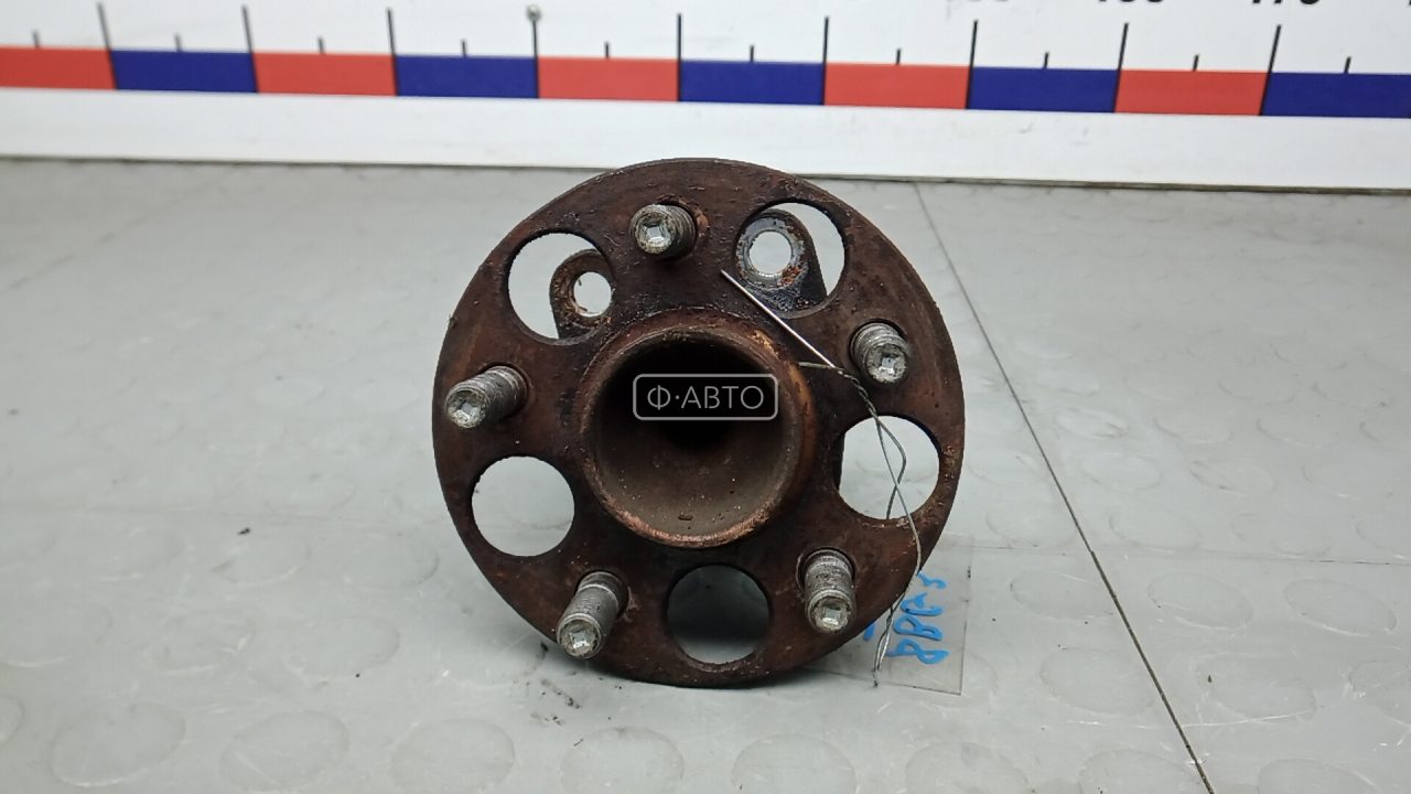 Ступица задняя левая