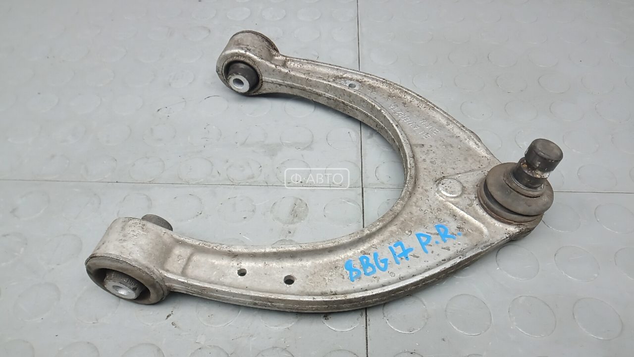 Рычаг передний верхний правый
