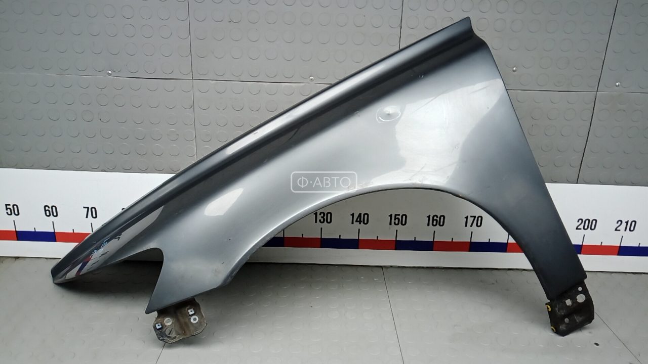 Крыло переднее левое