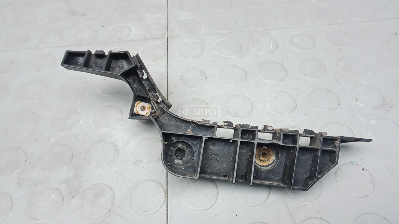 Крепление бампера переднее