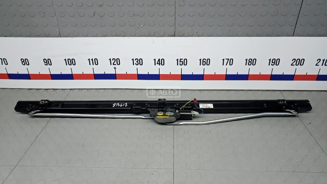 Шторка багажника