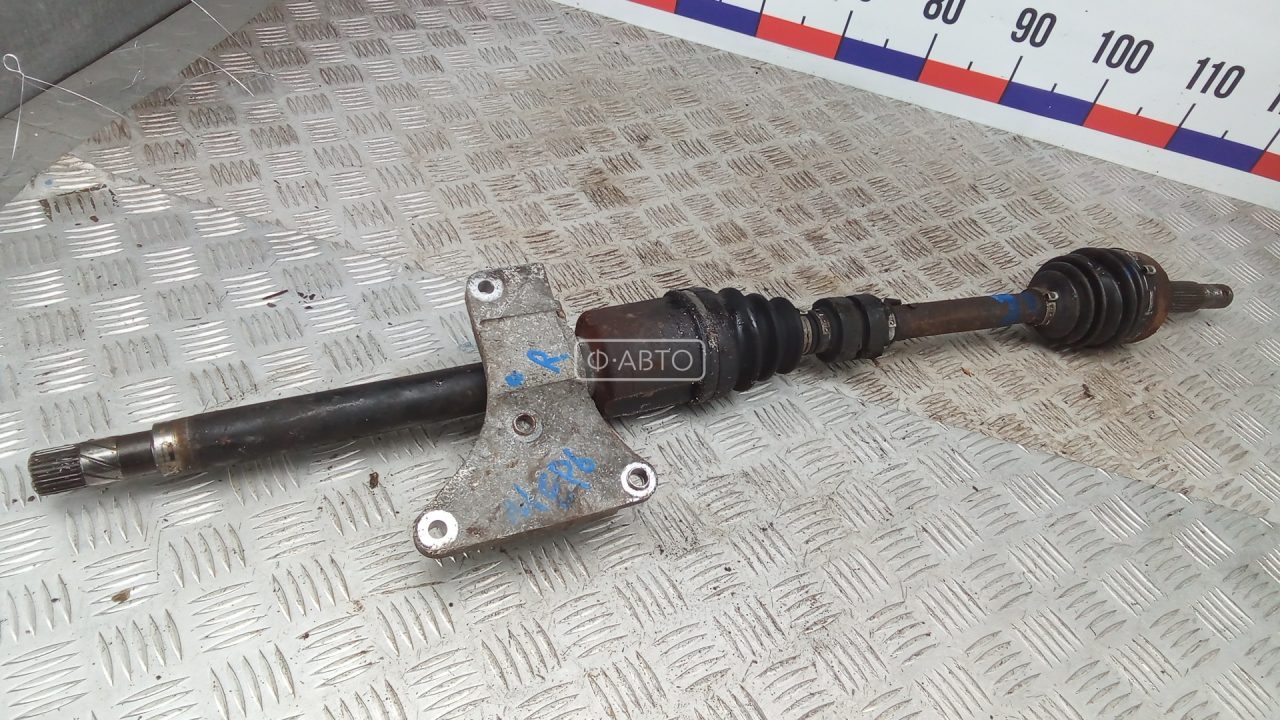 Привод передний правый